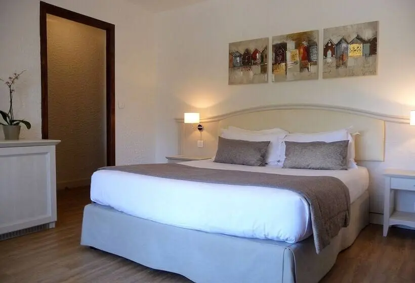 Superior Room, Les 3 Barbus