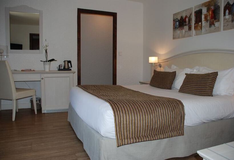 غرفة سوبيريور, Les 3 Barbus