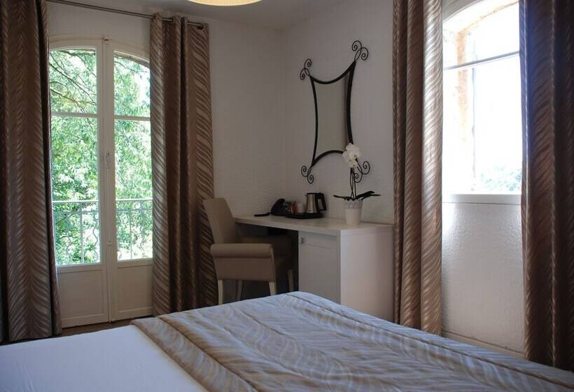 غرفة سوبيريور مزودة بشرفة, Les 3 Barbus