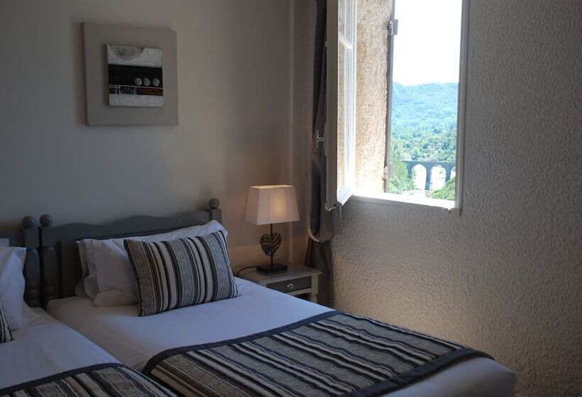 غرفة برستيج, Les 3 Barbus