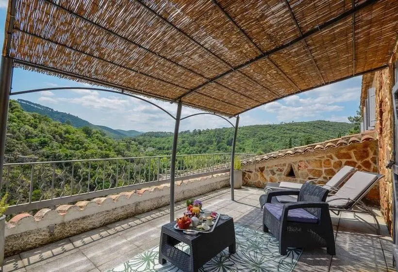 Superior Room with Terrace, Les 3 Barbus