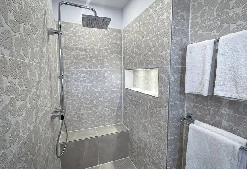 Superior Room with Terrace, Les 3 Barbus