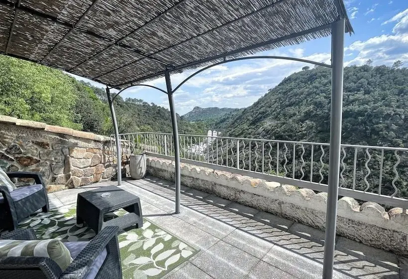Superior Room with Terrace, Les 3 Barbus
