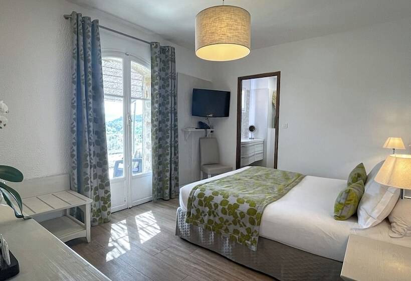 غرفة سوبيريور مزوَّدة بتراس, Les 3 Barbus