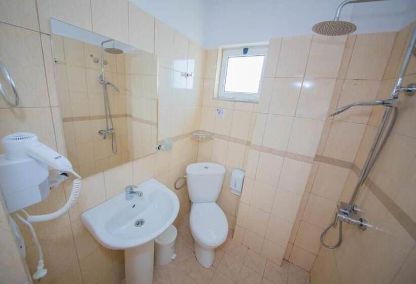 Triple Room Sea View, Murati