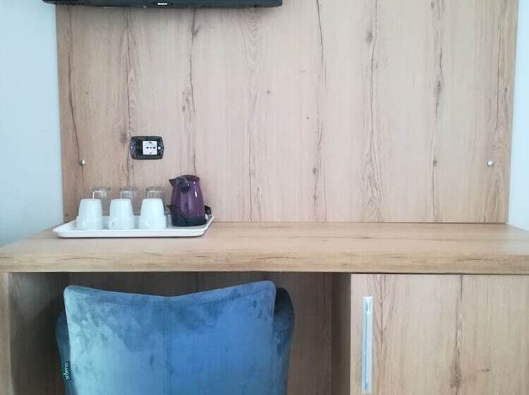 Triple Room Sea View, Murati