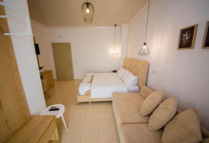 Habitación Superior amb Balcó, Murati