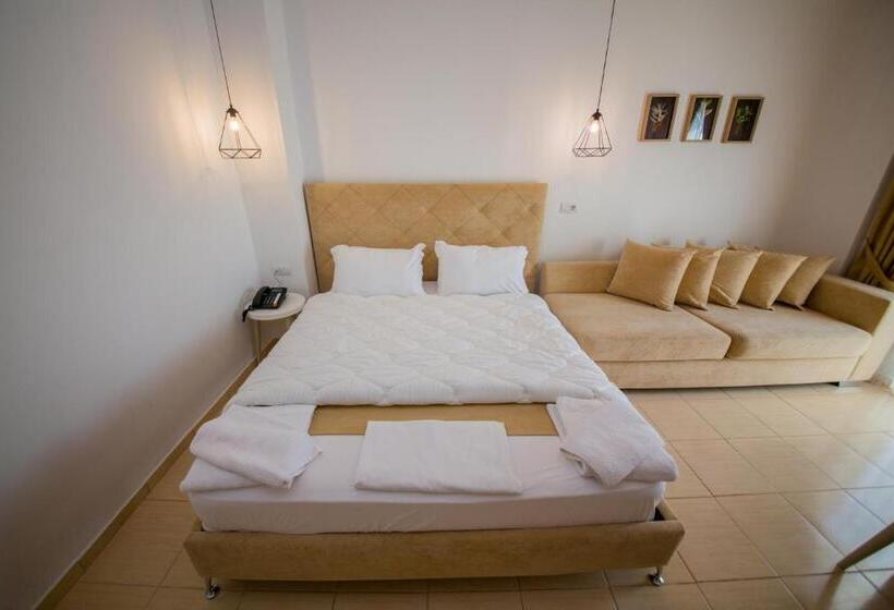 Habitación Superior amb Balcó, Murati