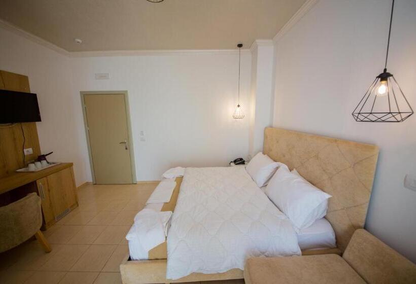 Habitación Superior amb Balcó, Murati