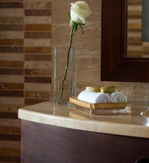 اتاق لوکس با چشمانداز, Rixos Borovoe