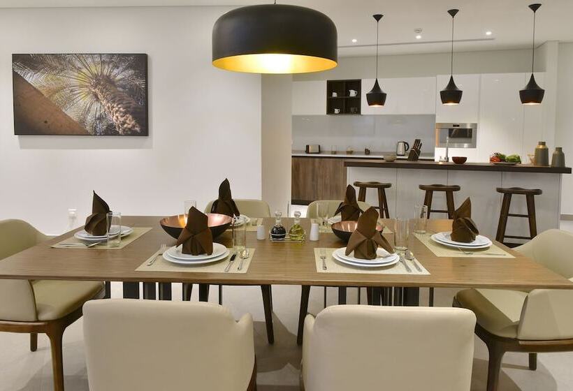 3 Bedroom Premium Apartment, Swissbelresidences Juffair