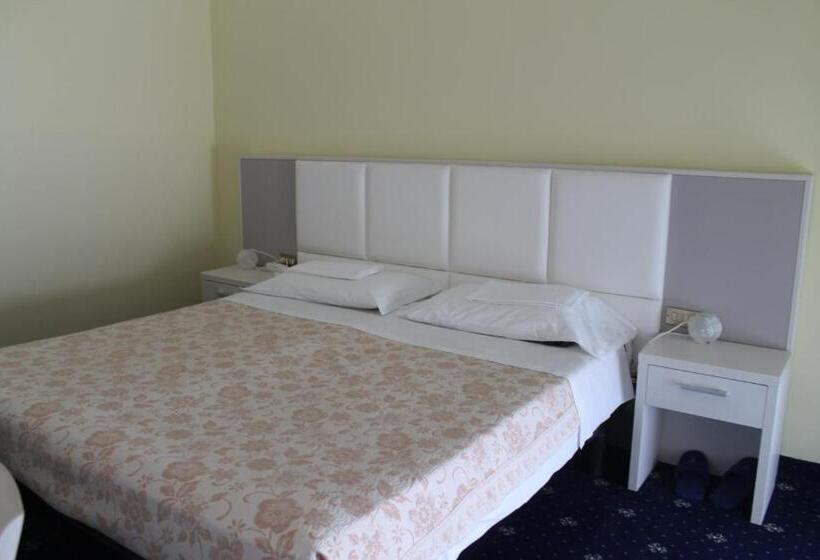 Номер Стандарт, Terme Villa Pace