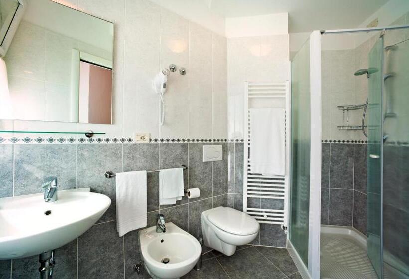 اتاق استاندارد, Terme Villa Pace