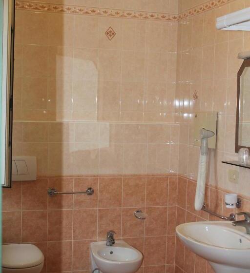 单人经济间, Terme Villa Pace
