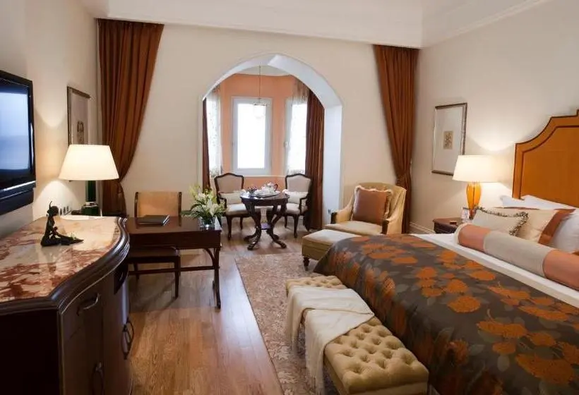 オーシャンビューデラックスルーム, The Taj Mahal Palace, Mumbai