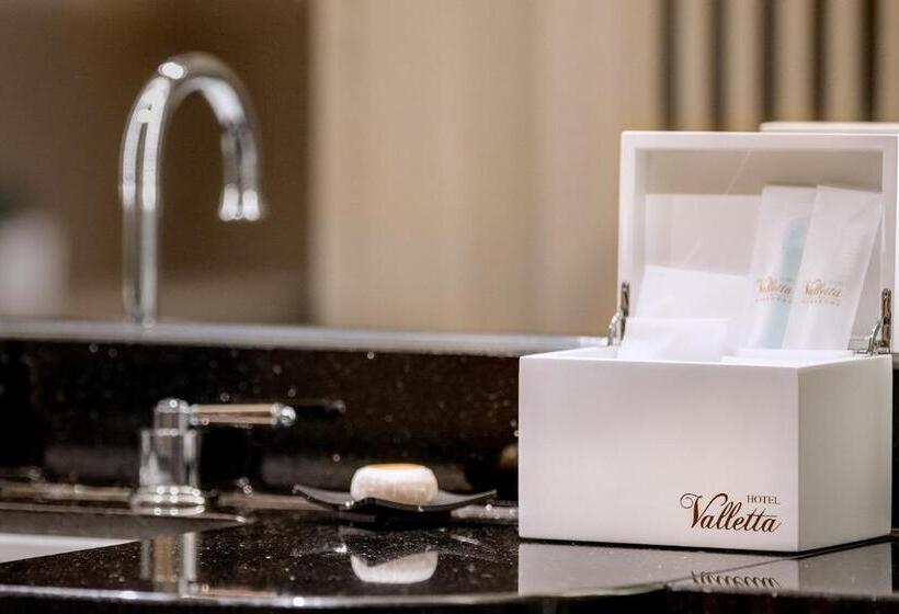 Superior Rum, Valletta