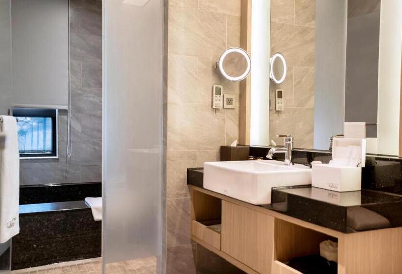 2 Sovrums Familjesvit, Valletta