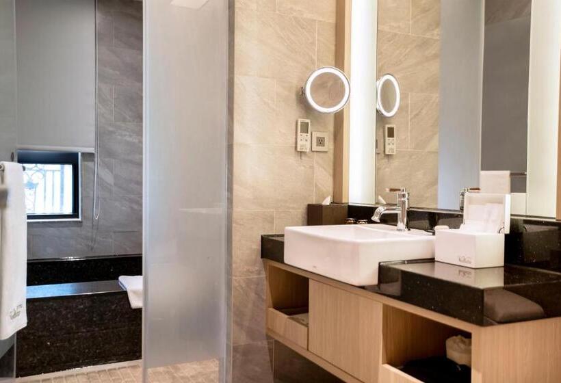 Familjesvit, Valletta