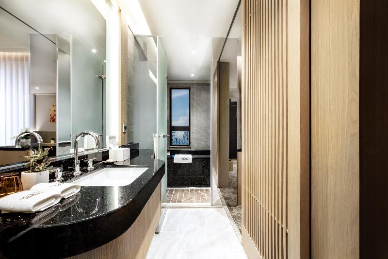 Superior Rum, Valletta