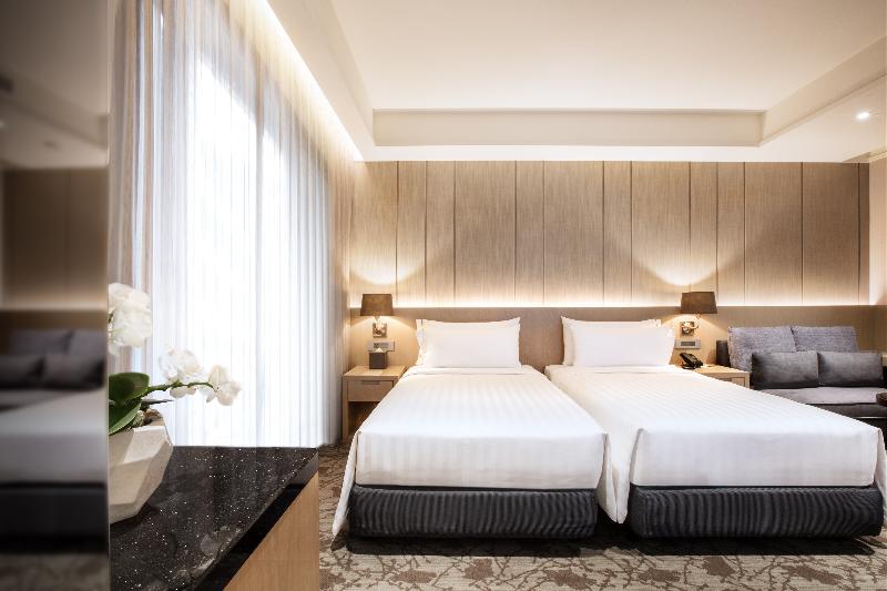 Superior Rum, Valletta