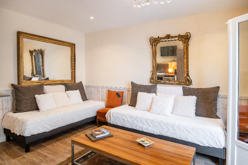 Superior Familjerum, Valletta