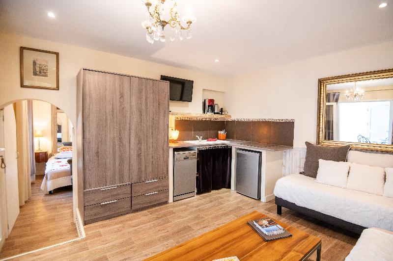 Superior Familjerum, Valletta