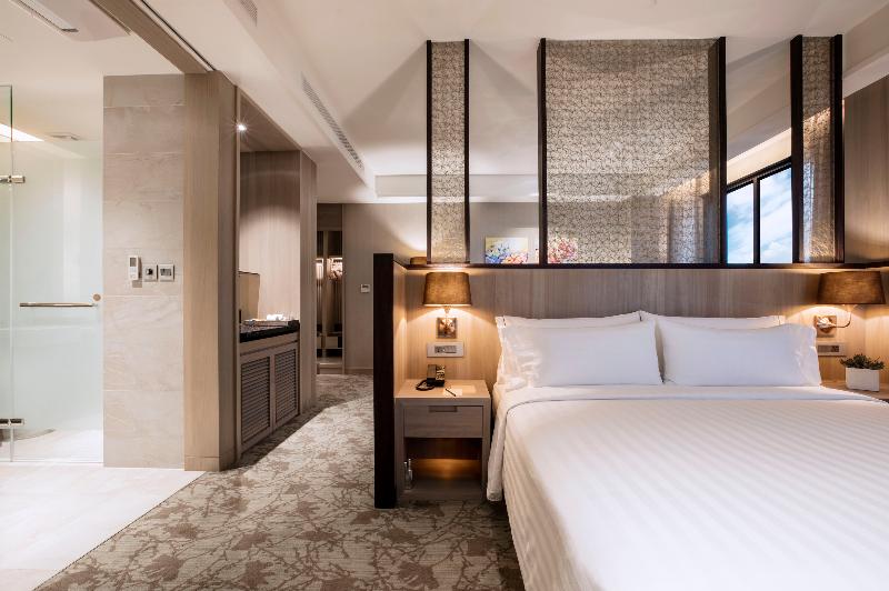 Deluxe Rum, Valletta