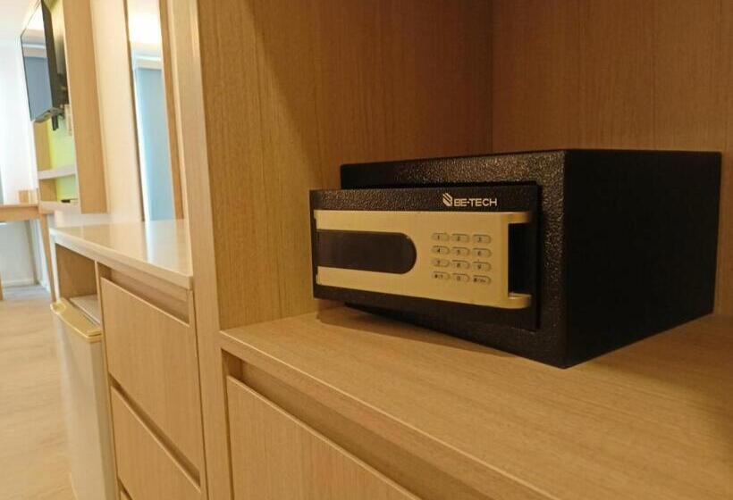 اتاق لوکس, Lime Hotel Boracay