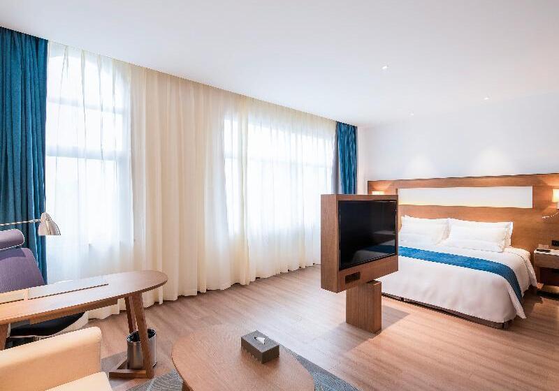 غرفة إدارية سرير كينج, Novotel Suzhou Tai Lake Santeh