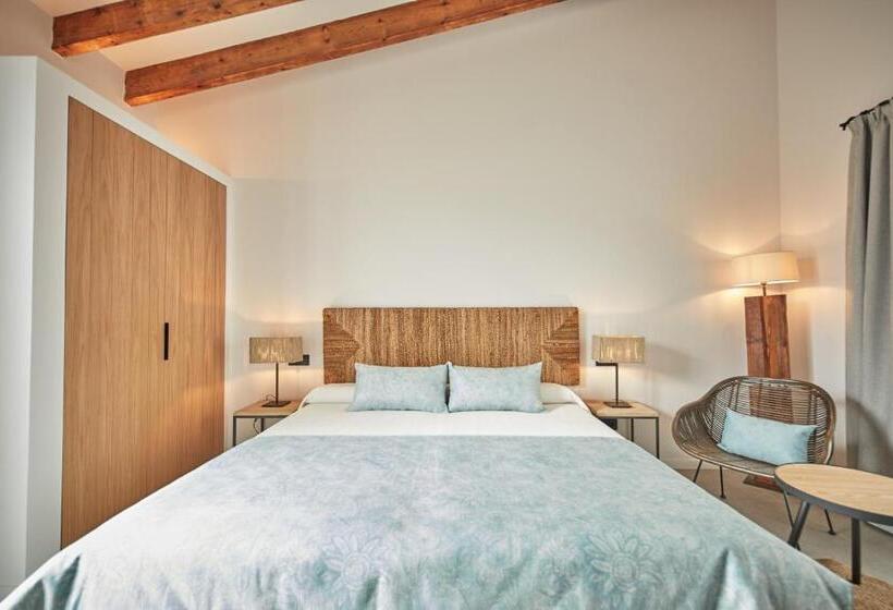 带露台的高档房间, Ca N Alexandre   Adults Only