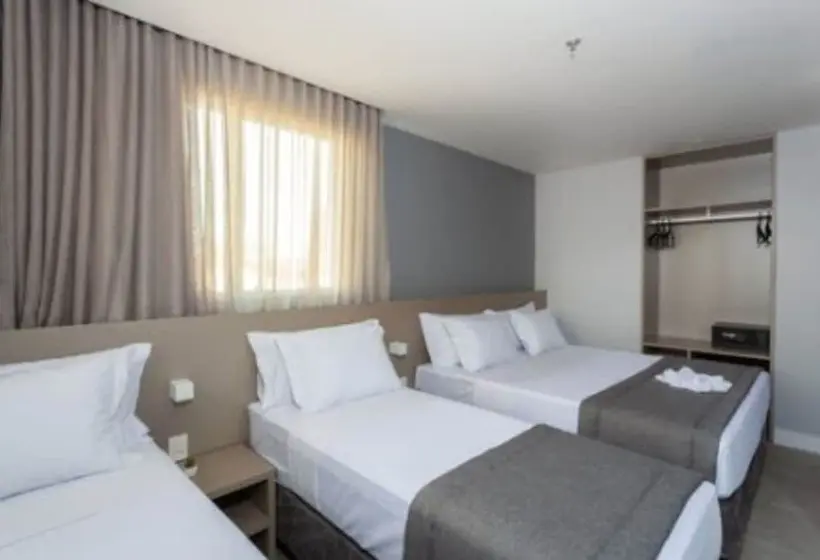 Chambre Familiale, Flix