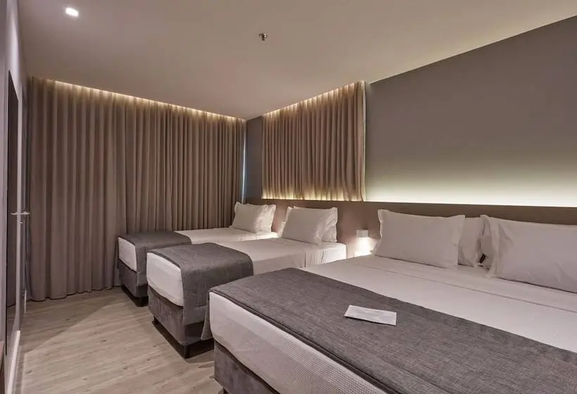 Chambre Familiale, Flix