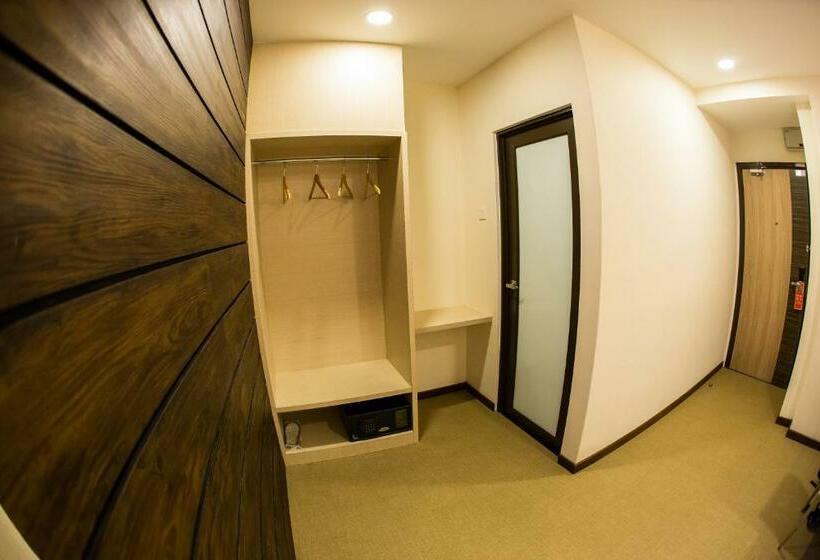 חדר משפחתי דלוקס, Rs Boutique