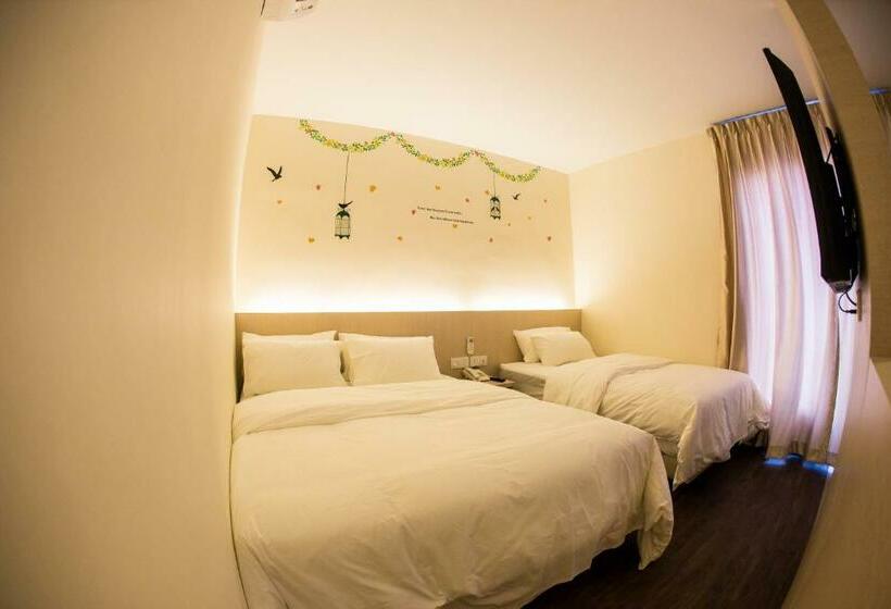 חדר משפחתי דלוקס, Rs Boutique