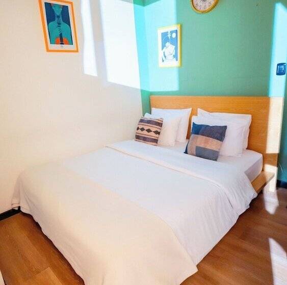 غرفة قياسية, Socialtel Candelaria Bogotá   Formerly Selina La Candelaria Bogotá