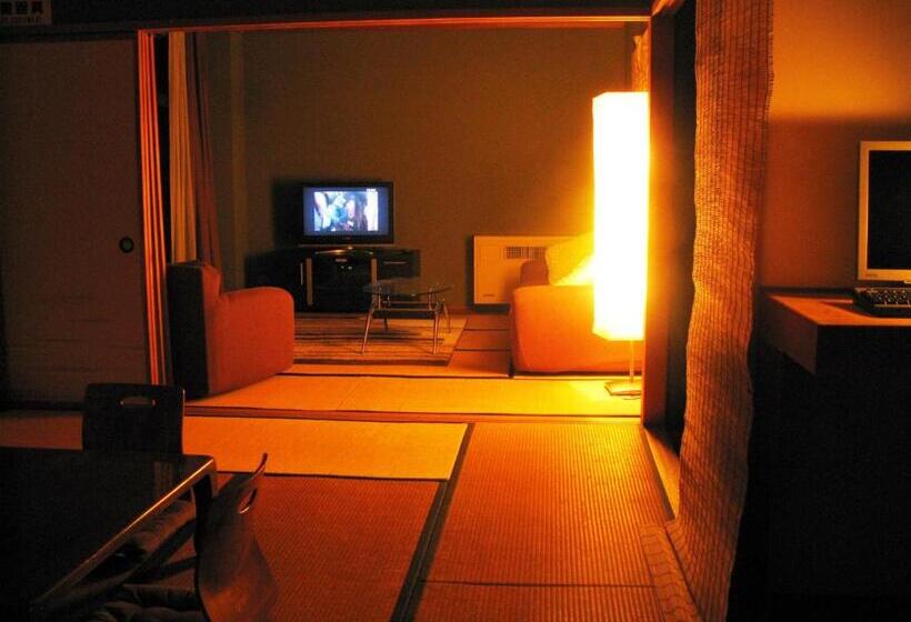 디럭스 스위트, White Horse