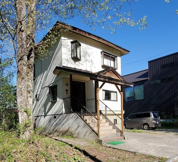 침실 3개 주택, White Horse