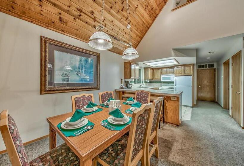 Хижина, The Tahoe Beach & Ski Club Owners Association