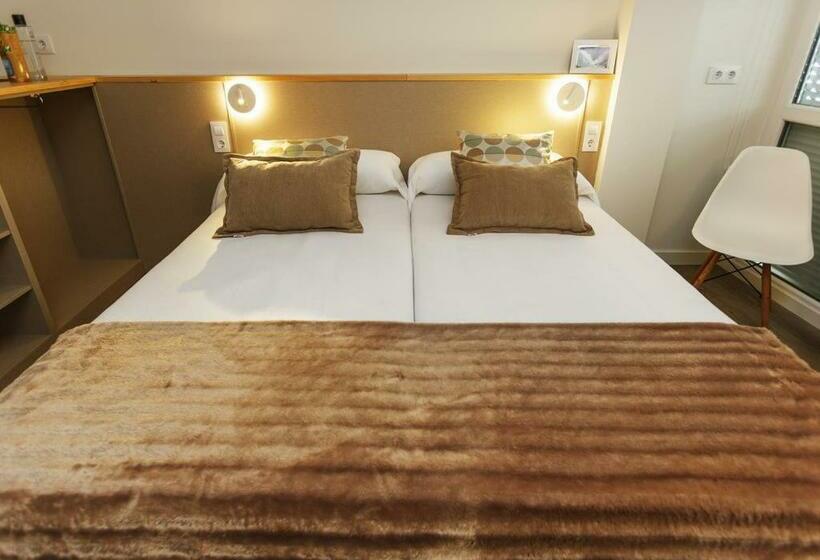 スタンダードスタジオ, Apartamentos Costa Da Morte Muxia