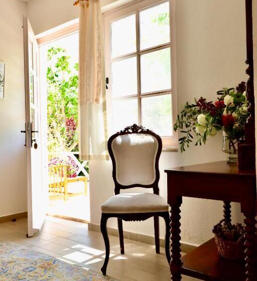 سوییت با چشمانداز باغ, Kemerbag 29 Adults Only