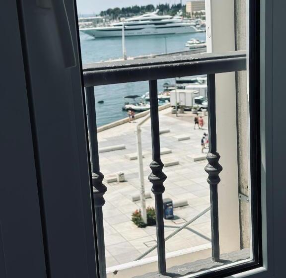 Quarto Comfort Vista Mar, B&b Skyfall