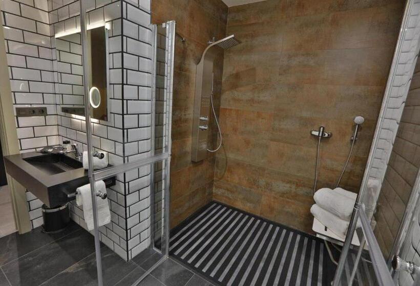 شقة غرفة واحدة, HO Puerta De Purchena