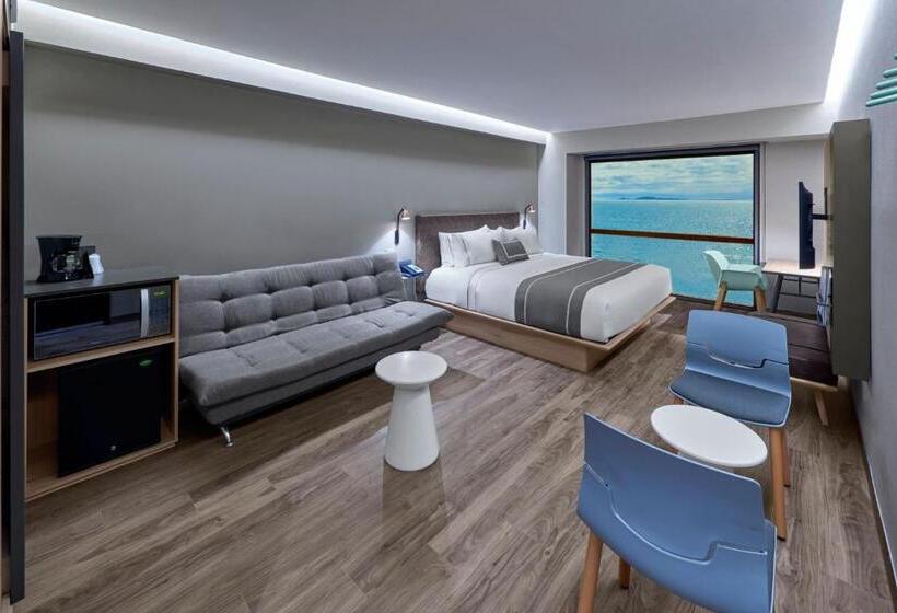 جناح سرير كينج, City Express Plus By Marriott Ensenada