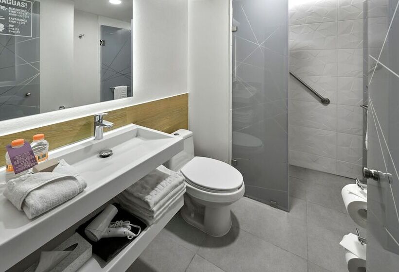 オーシャンビュースーペリアールーム, City Express Plus By Marriott Ensenada