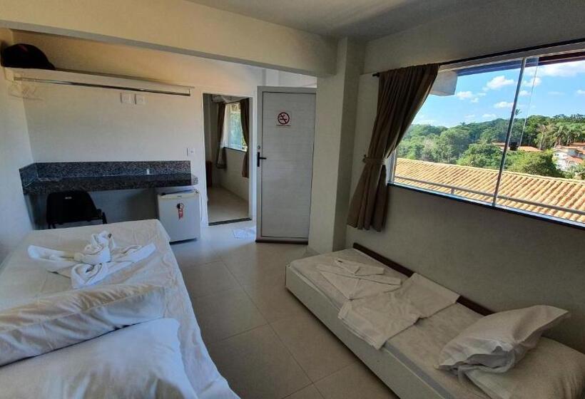 جناح, Escarpas Do Lago Capitolio