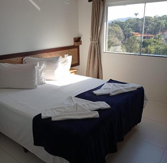 جناح ديلوكس, Escarpas Do Lago Capitolio