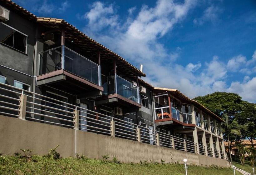 جناح ديلوكس, Escarpas Do Lago Capitolio