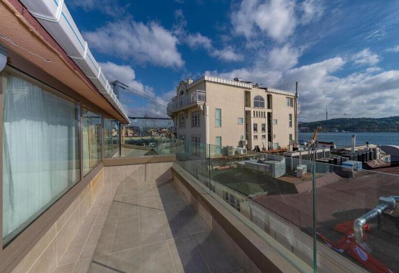 Deluxe Suite Sea View, Feri Suites