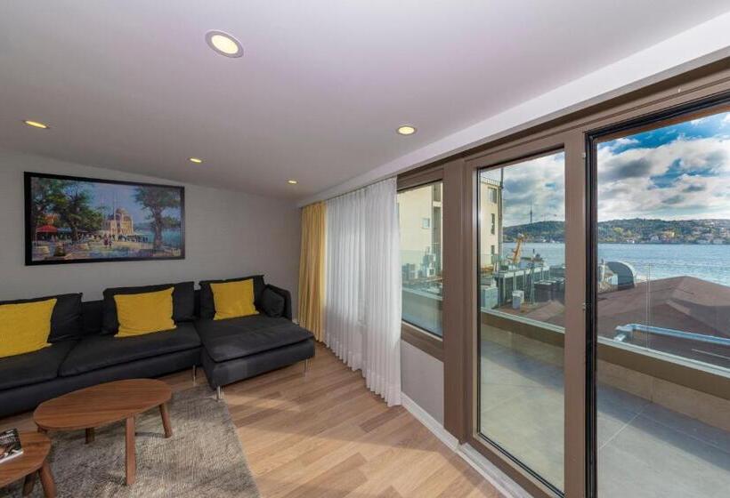 Deluxe Suite Sea View, Feri Suites