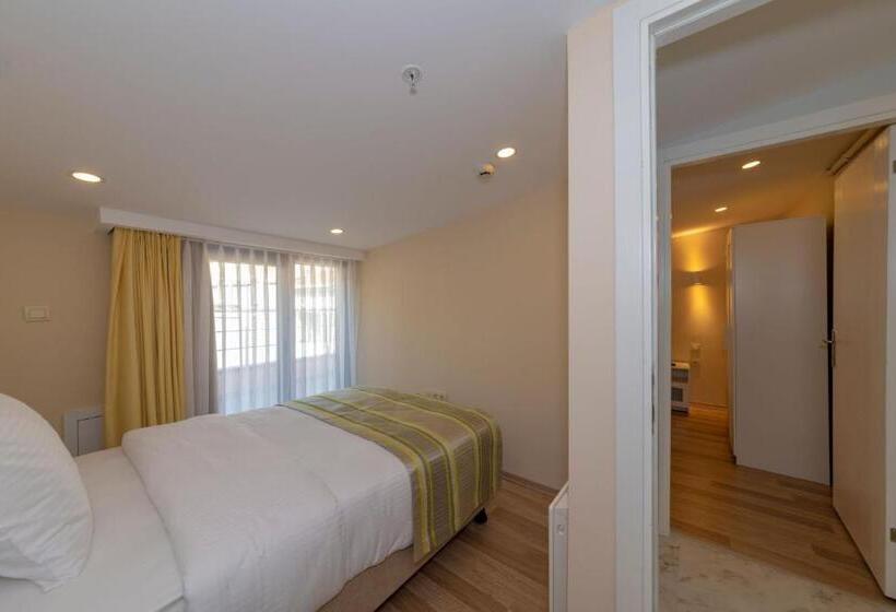 Deluxe Suite Sea View, Feri Suites